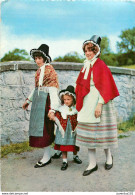 CPSM Three Girls In Welsh National Costume                           L2737 - Andere & Zonder Classificatie