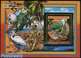 Comoros 1989 Scouting, Bird S/s Gold, Mint NH, Nature - Sport - Birds - Scouting - Comoros