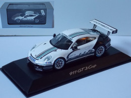 Spark Porsche 911 GT3 Cup  échelle 1/43 En Boite Vitrine Et Surboite Carton - Spark