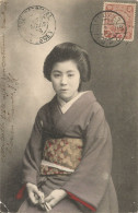 JAPANESE POST IN CHINA - FRANKED PC (VIEW OF JAPANESE WOMAN) SENT FROM CHINA / TIENTSIN - TIANJIN TO FRANCE - 1908 - Briefe U. Dokumente