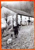 N° 88 Porteur Bidon De Lait Chien Ferme 88 Vosges Vieux Métiers - Bauern