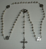 Rare Grand Chapelet, Perles / Grains De Métal, Médailles Vatican, Pape François - Religion & Esotericism
