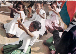 Afrique-Madagascar Jour De Fête à ISOTRY-TANA Pélérinage Des Jeunes à  Dominique Savio Pâques 1965 *PRIX FIXE - Madagaskar