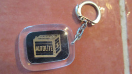 Porte Clé Vintage Batterie Autolite Rue Du Molinel Lille - Porte-clefs