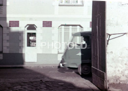 1964 RENAULT ESTAFETTE FRANCE 35mm DIAPOSITIVE SLIDE Not PHOTO No FOTO NB4178 - Diapositives