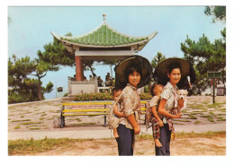 HONG KONG // CHILDREN IN LAMA-CHOW - China (Hongkong)