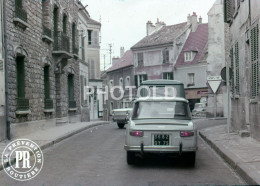 1964 RENAULT 8 ROUTE FRANCE 35mm DIAPOSITIVE SLIDE Not PHOTO No FOTO NB4208 - Diapositives