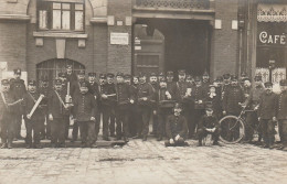 Amiens (?) - Postiers - Facteurs - Café - Carte Photo - Amiens