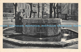 R170435 Milano. Fountain Of St. Francis. Cesare Capello - World