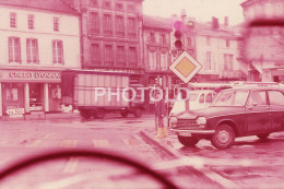 1977 PEUGEOT 204 CAR VOITURE FRANCE 35mm DIAPOSITIVE SLIDE Not PHOTO No FOTO NB4215 - Diapositives (slides)