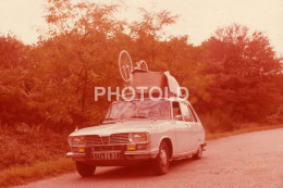 C 1980 RENAULT 16 CAR VOITURE FRANCE 35mm DIAPOSITIVE SLIDE Not PHOTO No FOTO NB4233 - Dias