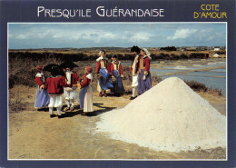 44-GUERANDE FOLKLORE SAUNIERS EN COSTUME-N°2804-C/0145 - Guérande