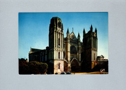 Poitiers (86) : La Cathedrale Saint Pierre - Poitiers