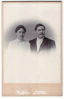 Fotografie W. Sasse, Lüneburg, Auf Dem Meere 3, Portrait Junges Paar In Hübscher Kleidung  - Anonymous Persons