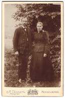 Fotografie A. Tanner, Nesselwang, Portrait Bürgerliches Paar In Modischer Kleidung  - Anonyme Personen