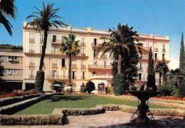 83-HYERES LES PALMIERS-N°2833-B/0045 - Hyeres