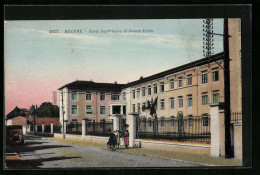 CPA Roanne, Ecole Superieure De Jeunes Filles  - Roanne