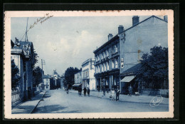 CPA Montbrison, Rue De La Caserne, Hotel Des Postes  - Montbrison