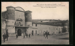 CPA Pilat-Ste-Croix-en-Jarez, Facade Principale De L`Ancienne Chartreuse Du XIIIe Siecle Avec Sa Porte Monumentale  - Autres & Non Classés