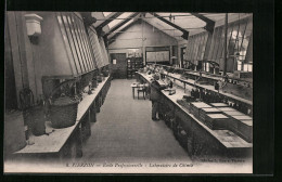 CPA Vierzon, École Professionnelle, Laboratoire De Chimie  - Vierzon