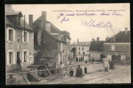 CPA Le Guétin, Vue Prise De La Route De Nevers, Le Bureau De Poste  - Autres & Non Classés