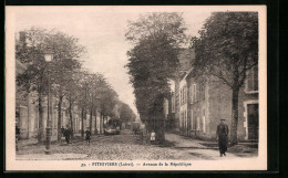 CPA Pithiviers, Avenue De La République  - Pithiviers