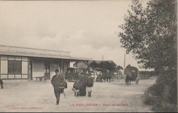 Cpa Le Pouliguen Place De La Gare - Le Pouliguen