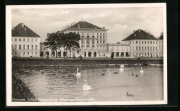 AK München, Schloss Nymphenburg, Erbaut 1663, Schwanenteich  - Andere & Zonder Classificatie