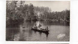 28 - NOGENT Le ROI - Ses Environs - Etang Des Chandelles - Animée  (M74) - Nogent Le Roi