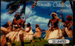 TELECARTE 25 Unites.  NLLE CALEDONIE..DANSE   ..PETIT TIRAGE - New Caledonia