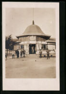 Foto-AK Uesküb, Deutsches Soldatenheim  - Macédoine Du Nord