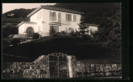 AK Montreux, Villa Mit Bewohnern  - Montreux