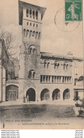 X27-82) SAINT ANTONIN (TARN ET GARONNE) LE MONUMENT - ( ANIMEE - HABITANTS )  - Saint Antonin Noble Val