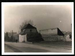 Fotografie Unbekannter Fotograf, Ansicht Linz / Oberösterreich, Strassenansicht Mit Gebäude & Kirchturm Im Hintergru  - Plaatsen