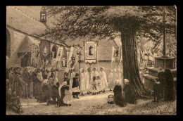 22 - PLOUGRESCANT - TABLEAU DE E. BOUILLE - SORTIE DE PROCESSION PARDON DE ST-GONERY - Plougrescant