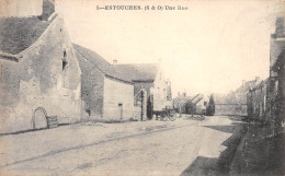 91-ESTOUCHES-Une Rue-N 6003-B/0205 - Autres & Non Classés