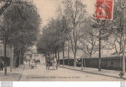 T27-17) ROCHEFORT SUR MER - L' AVENUE DE LA GARE - ( ANIMEE - ATTELAGE ) - Rochefort