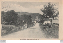 T25-55) JOUY SOUS LES COTES (MEUSE) ENTREE DU VILLAGE- (ANIMEE - HABITANTS ) - Other & Unclassified