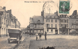 76-BLANGY SUR BRESLE-La Place Et La Poste-N 6006-C/0375 - Blangy-sur-Bresle