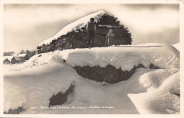 06-BEUIL LES LAUNES-VIEILLES GRANGES-SKIEURS-N 6007-B/0033 - Sonstige & Ohne Zuordnung