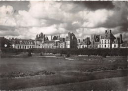 77-FONTAINEBLEAU-N°4010-C/0337 - Fontainebleau