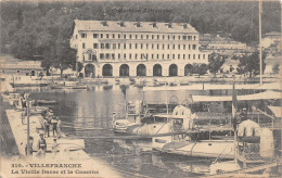 06-VILLEFRANCHE SUR MER-VIEILLE DARSE ET LA CASERNE-N 6008-C/0247 - Autres & Non Classés