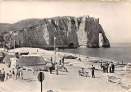 76-ETRETAT-N°4012-A/0049 - Etretat