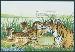 Comoros 1999 Tigers S/s, Mint NH, Nature - Animals (others & Mixed) - Cat Family - Comores (1975-...)