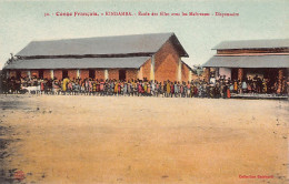 Congo Brazzaville - KINDAMBA - Ecole Des Filles Avec Les Maîtresses - Dispensaire - Ed. Guichard 32 - Other & Unclassified