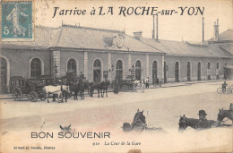 85-LA ROCHE SUR YON-LA GARE-ATTELAGE-N 6009-B/0125 - La Roche Sur Yon