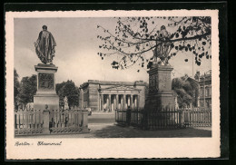 AK Berlin, Blick Auf Ehrenmal, Unter Den Linden  - Mitte