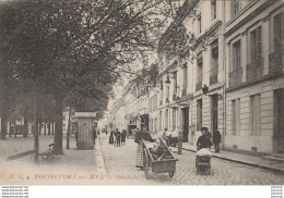 U1-17) ROCHEFORT SUR MER - L ' HOTEL DE VILLE - (ANIMEE -  2 SCANS ) - Rochefort