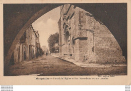 U16-24) MONPAZIER (DORDOGNE) PORTAIL DE L 'EGLISE ET RUE NOTRE DAME , VUE DES ARCADES - ( 2 S CANS ) - Sonstige & Ohne Zuordnung