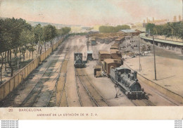 U17- BARCELONA - ANDENES DE LA ESTACION DE M. Z. A.  - ( TRAIN - GARE - COULEURS - 2 SCANS ) - Barcelona